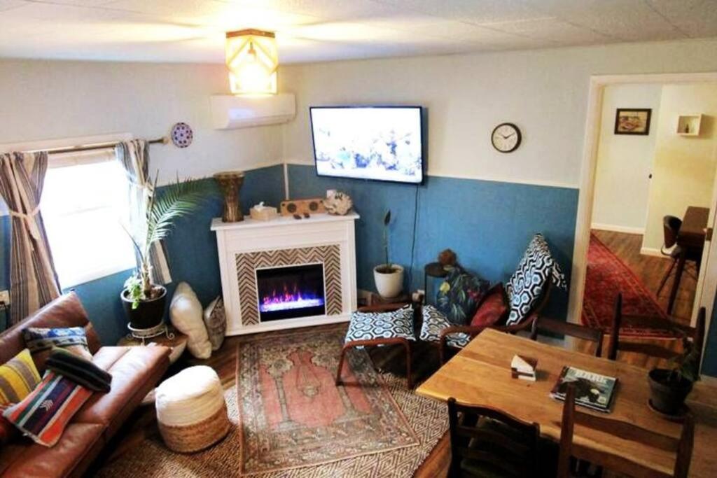 Appartamento Boho-Chic Retreat - Unit 3 Bloomington Esterno foto